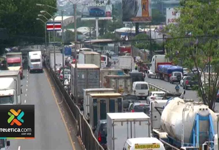General Ramon Bernardo MOPT y BCR acordaron un plan para ampliar la carretera entre La Sabana ...