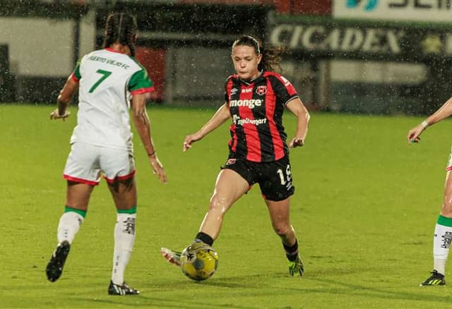 Semifinales del fútbol femenino fueron suspendidas Teletica